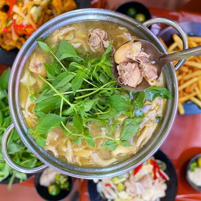 Nhà hàng lẩu gà Đà Lạt chính gốc